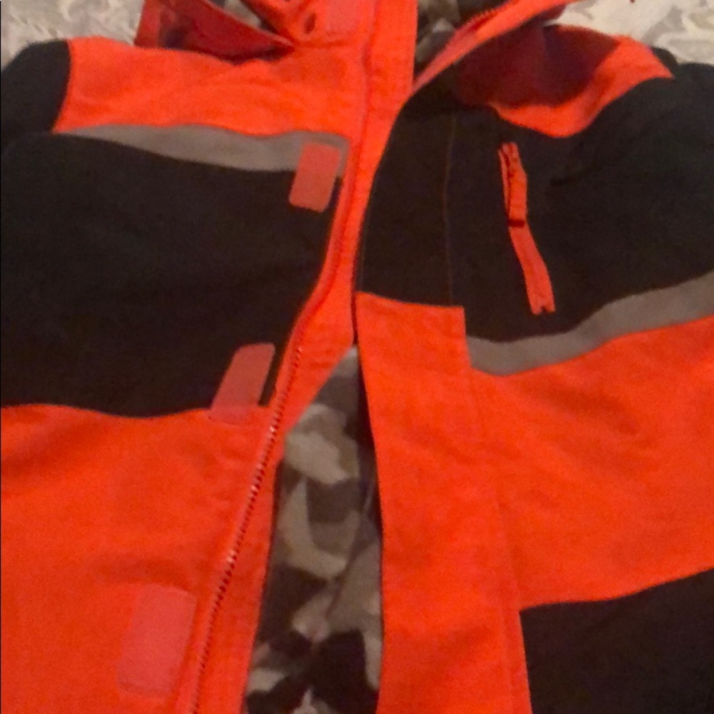 Boys Athletech Winter coat w/ detachable jacket - Picture 2 of 14